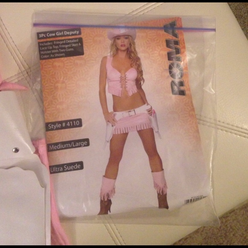 IN SEARCH OF pink Roma cowgirl Halloween costume